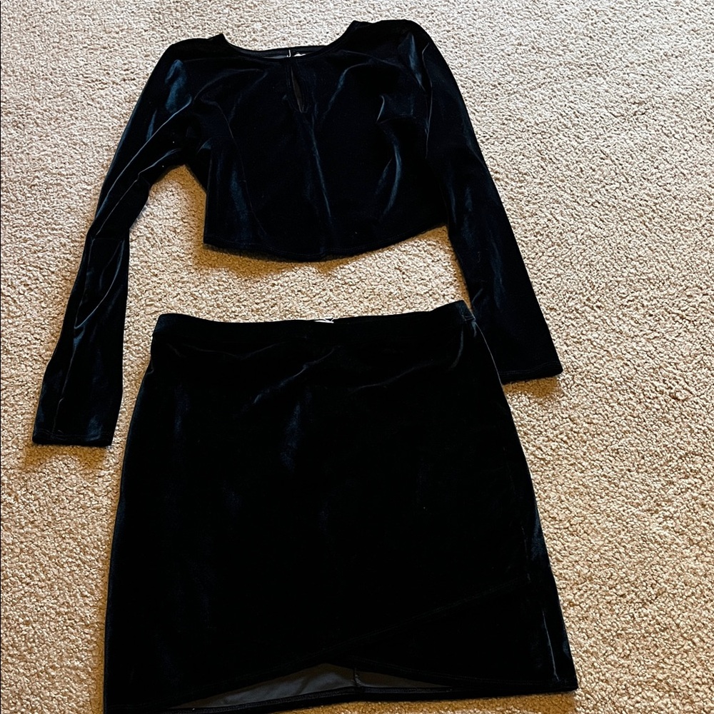 Hollister Black Velvet Skirt Set